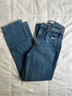 Abercrombie & Fitch Women 90s Straight Ultra High Rise Curve Love Jean 26